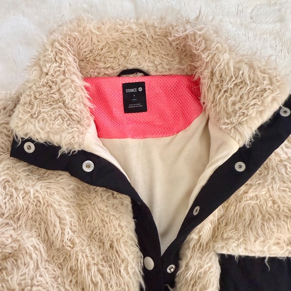 STANCE | "Heatin' Up" Sherpa Pullover Beige Ivory Pink Black Jacket | Large - Picture 5 of 9